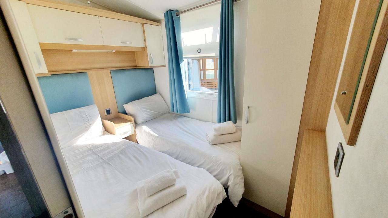 מורפת' Apple Tree Lodge Hot Tub 3 Bedroom 2 Bars מראה חיצוני תמונה